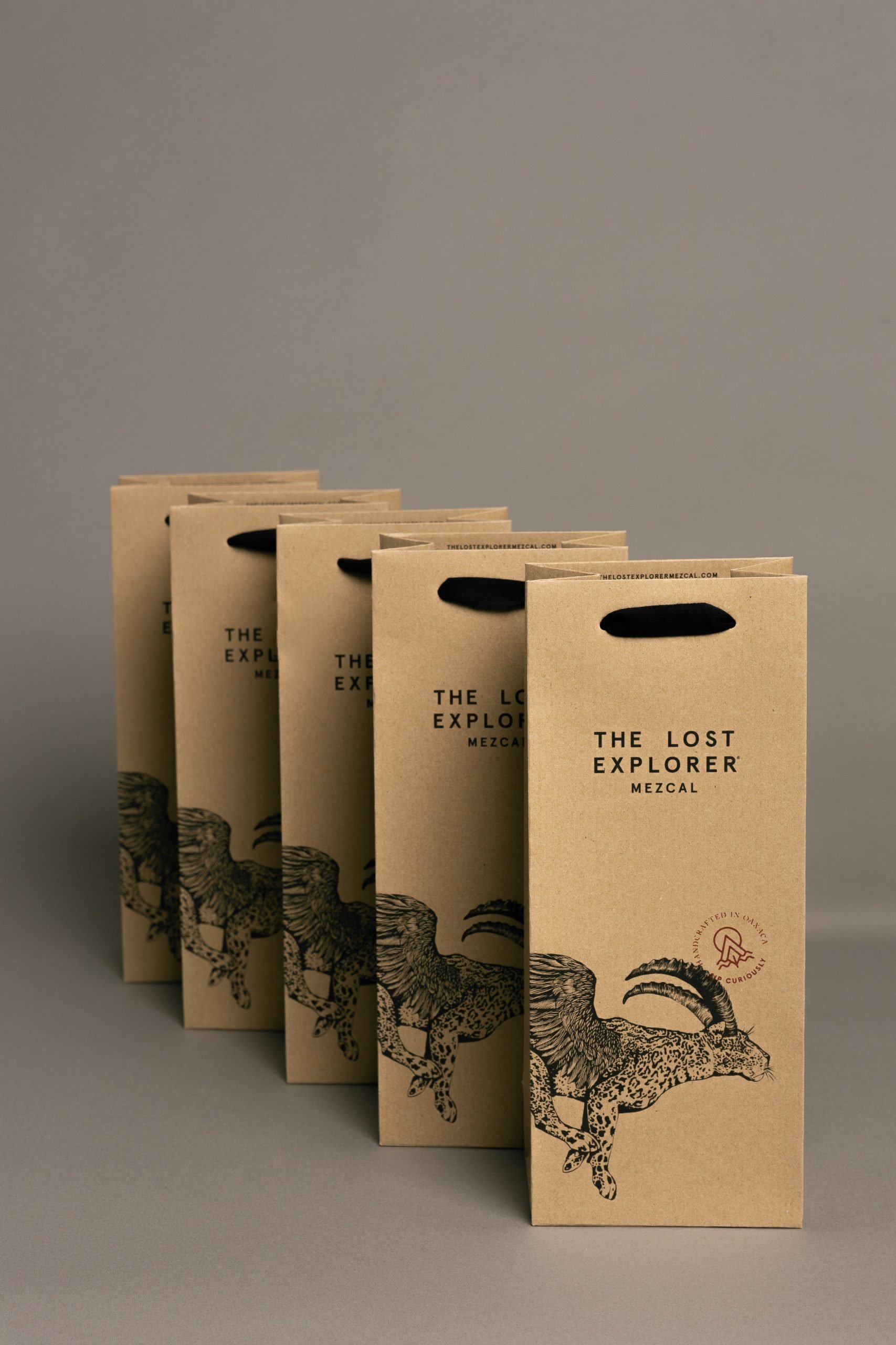 Kraft paper bags are a paper bag design trend for 2023